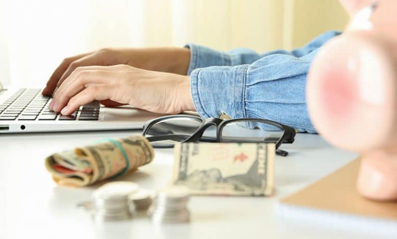 نقد کردن درآمد ارزی برای چه افرادی مناسب است؟