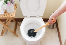 رفع گرفتگی چاه توالت