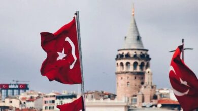 مهاجرت و شروع زندگی در ترکیه؛ از استانبول تا ازمیر